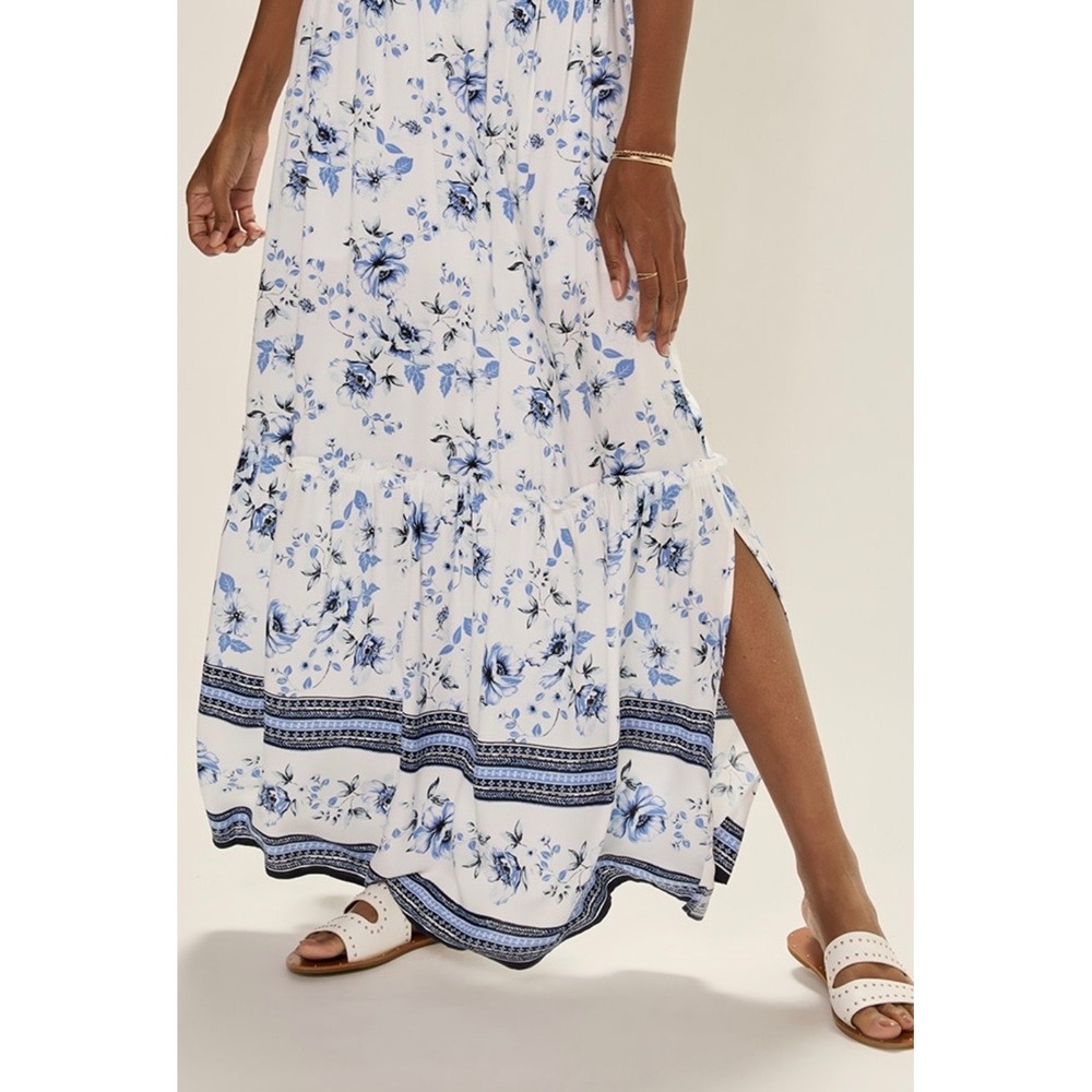 Francescas Floral Tiered Maxi Skirt Blue White Size XL Side Slit New‎ Runs Long